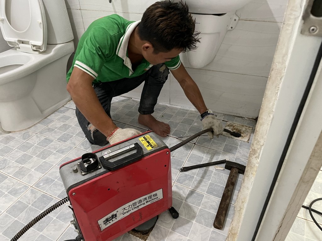 thông tắc cống